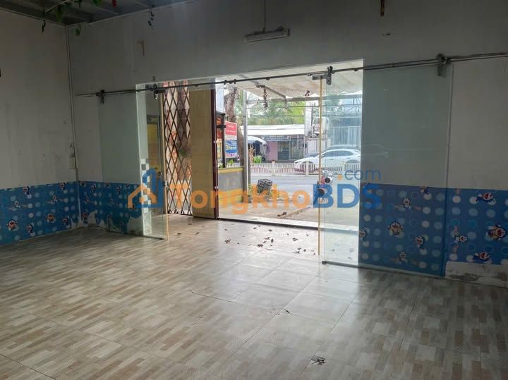 Nhà mặt tiền Võ Văn Kiệt Sóc Trăng 5 triệu - Sẵn sàng ở