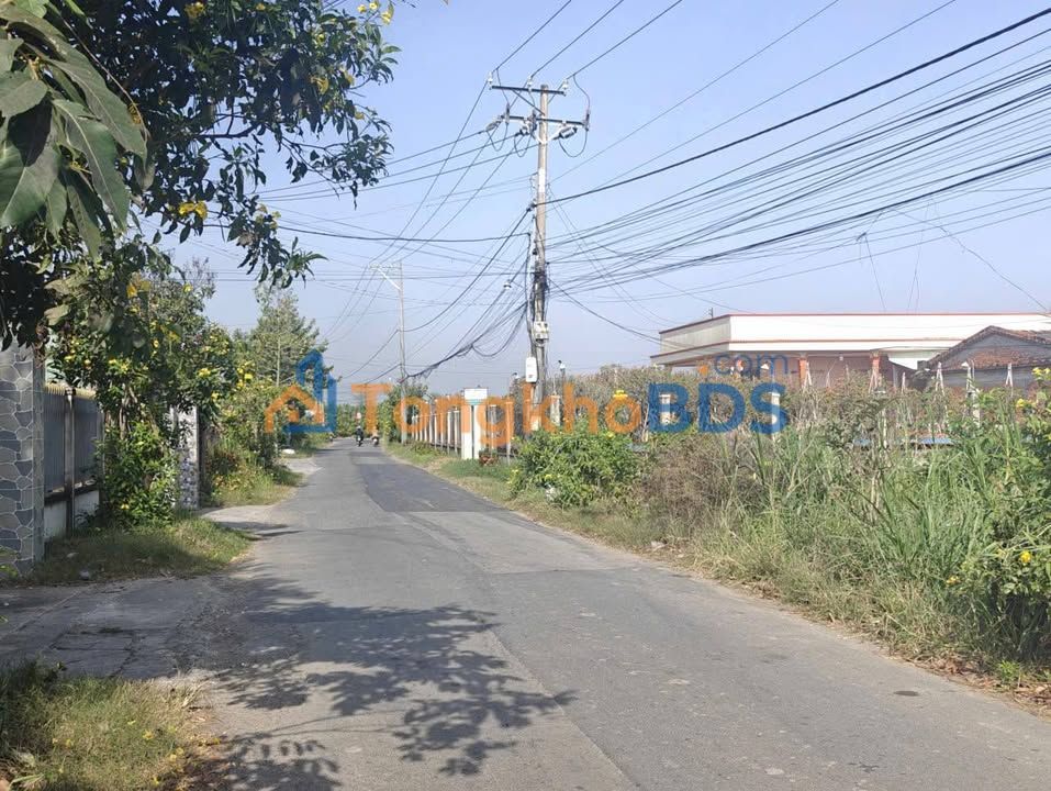 Đất Vàng Long An - 1500m² Mặt Tiền Nguyễn Văn Nhâm, Tân An - Giá Tốt