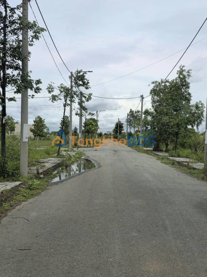 Đất nền Long Cang, Cần Đước 100m² - Giá Sốc 700 Triệu, Sổ Hồng Thổ Cư