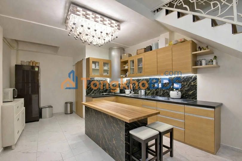 Nhà Calmette Q1 42m² 9.9 tỷ - Chính chủ bán gấp sẵn