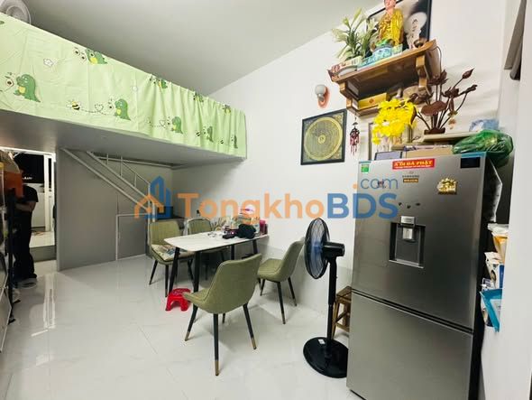 Căn hộ 30m² trung tâm Cầu Giấy - Sổ đỏ chính chủ, giá 2.2 tỷ