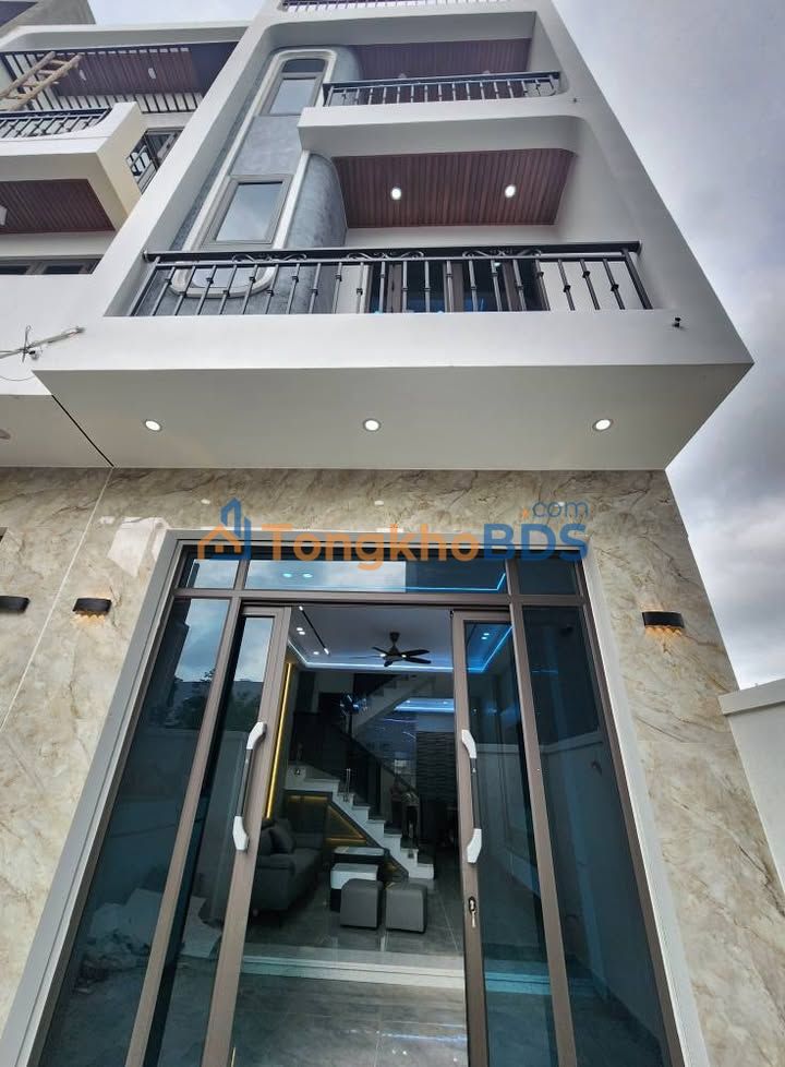 Nhà 3 Tầng 52m² Ngay Chân Cầu Kiến An, Hải Phòng - Tặng Full Nội Thất