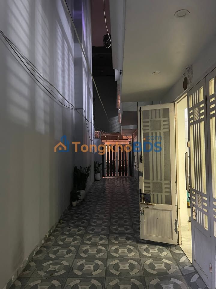 Nhà Phố Đông Khê 42.8m² - Ô Tô Gần, Sổ Đỏ, Giá 3.65 Tỷ