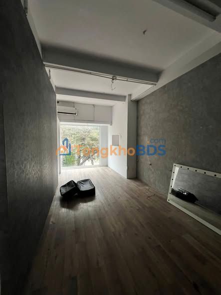 Cho thuê nhà mặt phố Đặng Tiến Đông, Đống Đa - 48tr/tháng, 7 tầng kinh doanh