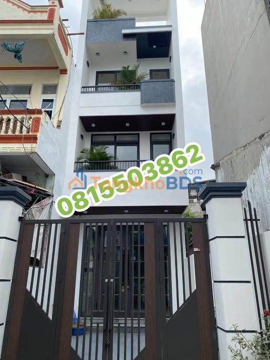 Nhà 3 Tầng Nguyễn Khuyến, Nam Định - 96m² Sẵn Ở, Ô Tô Đỗ Sân