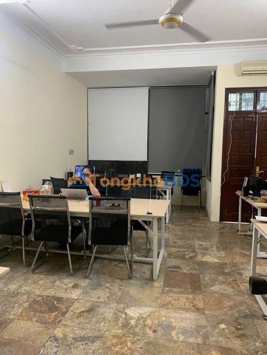 Cho thuê nhà 65m² 4.5 tầng mặt tiền 5m, Ngõ 1 Trường Chinh, Đống Đa - 25 Triệu/tháng