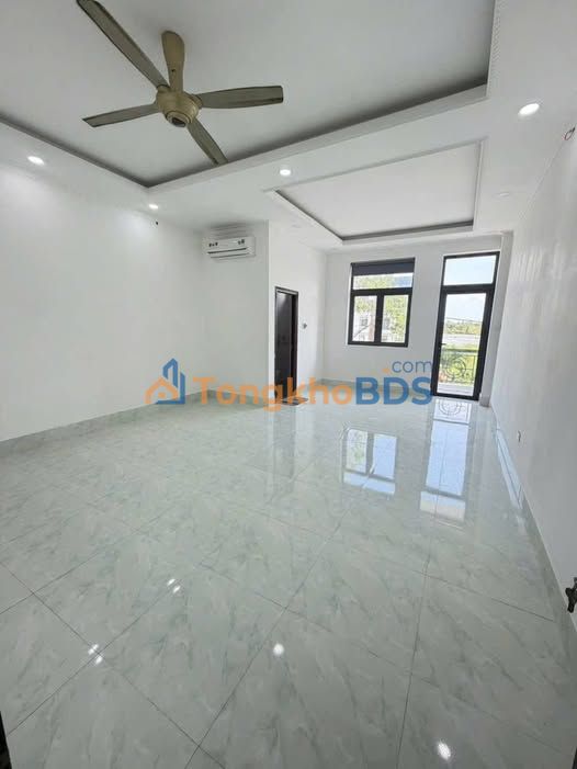 Nhà trệt 3 lầu KDC 586 Cái Răng 100m² 12tr - Sẵn sàng ở ngay