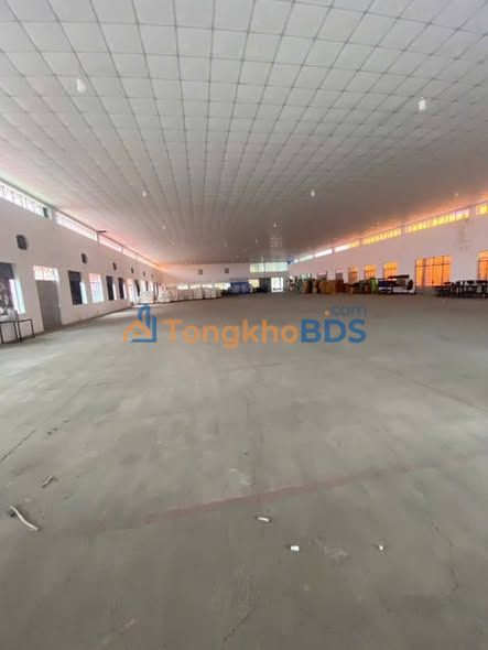 Cho thuê xưởng Dĩ An 1360m² - Xe container vào tận nơi - Giá 85 triệu/tháng