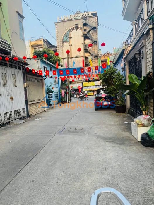 Nhà Hẻm Xe Tải 88m² Thành Thái, Quận 10 - Giá 17.1 Tỷ TL