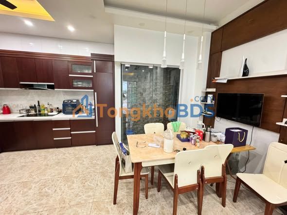 Nhà Cho Thuê Lê Hồng Phong, Q5 - 60m2 x 4 Tầng, Full Nội Thất, Giá 16 Triệu