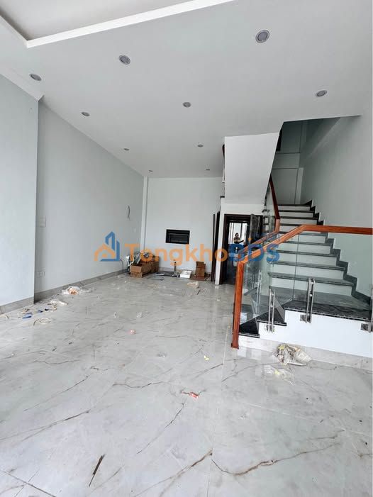 Bán Nhà 3 Tầng Cao Thắng Cũ, Hạ Long 52m² - Giá 2.1 Tỷ