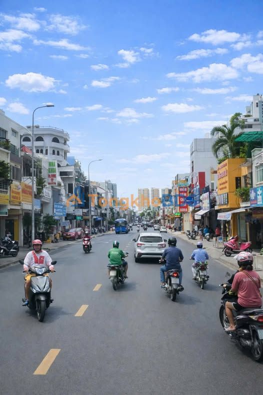 Nhà phố Lạc Long Quân Tân Bình 56m² 12.75 tỷ – Mặt tiền kinh doanh