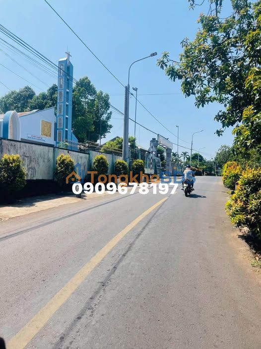 Nhà 2 Mặt Tiền 114m² Sổ Hồng Full Thổ Cư Gần Nhà Thờ Lạc Sơn, Đồng Nai