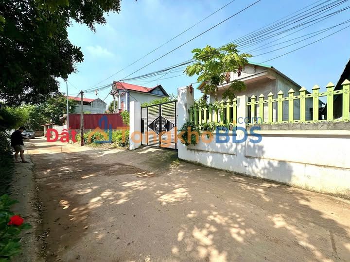 Bán Gấp Nhà 92m² Mặt Tiền Rộng 6m Đường Sơn Đồng, Tam Đảo - Chỉ 700 Triệu