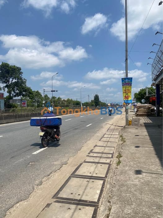 Nhà phố Quốc lộ 1A Bình Sơn 100m² 2.5 tỷ - Mặt tiền kinh doanh