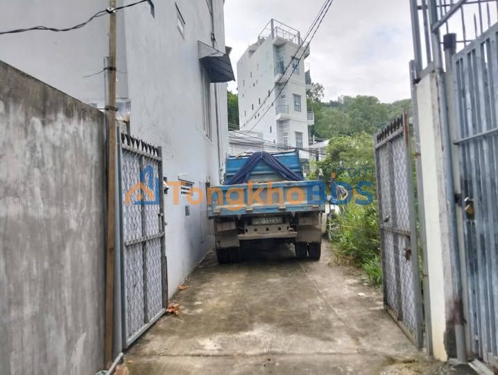 Nhà cấp 4 Phường Vĩnh Hải, Nha Trang - 75m² - Giá 2.7 Tỷ - Oto Tận Nơi