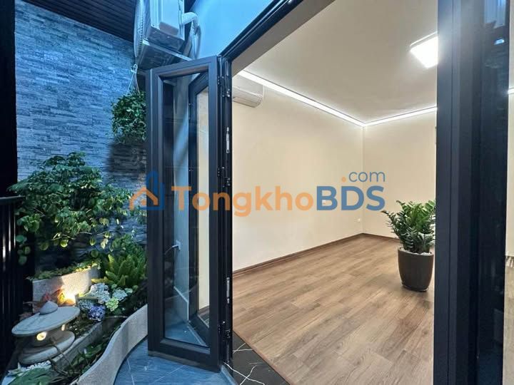 Nhà 4 Tầng Đường 19/5 Văn Quán 59m² - Gần Hồ, Ô tô, Giá Hơn 12 Tỷ