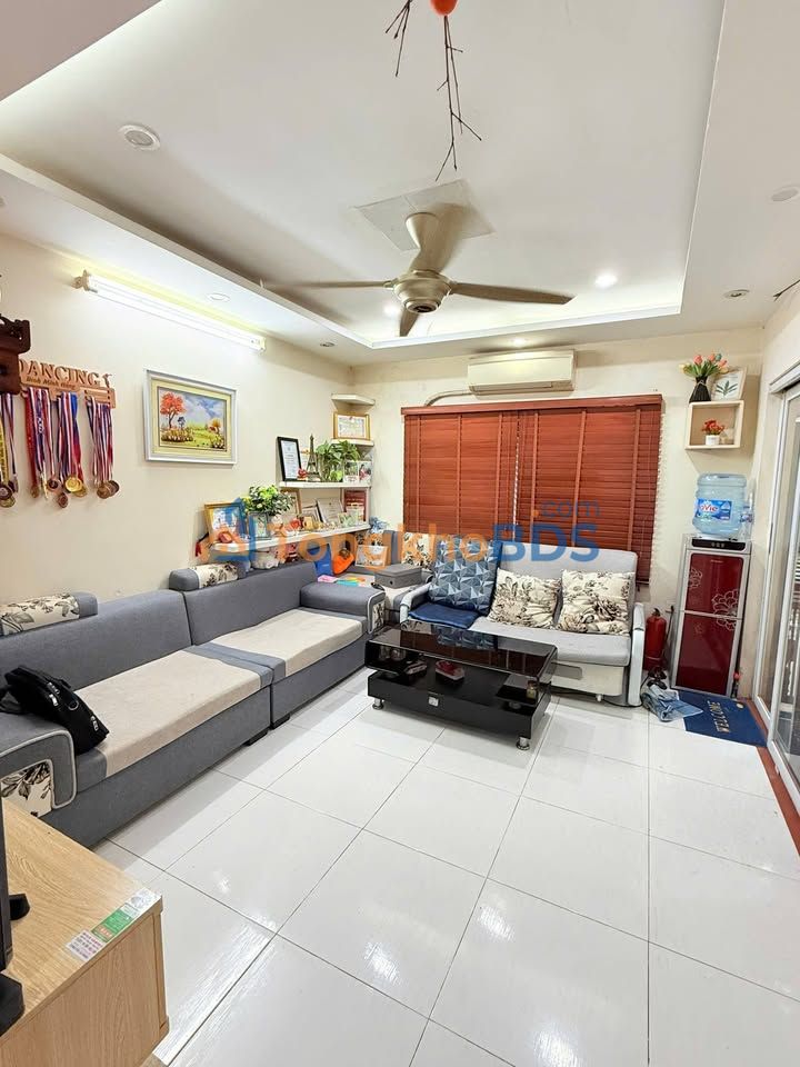 Nhà Tầng 1 Tập thể Khương Thượng 80m² - Vừa Ở Vừa Kinh Doanh