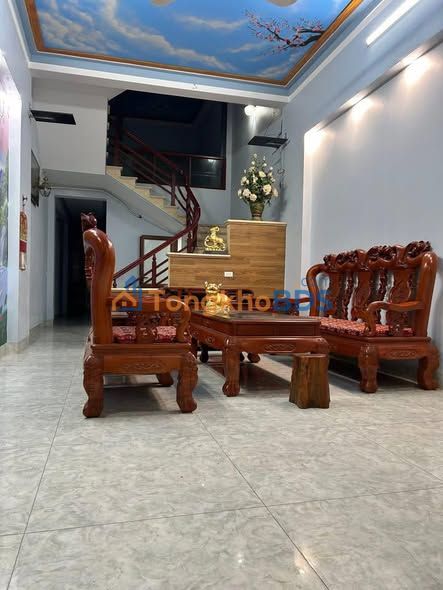 Nhà 3 Tầng Phường Dĩnh Kế, Bắc Giang - 4PN, Sân Ô Tô, Giá 8 Triệu/Tháng