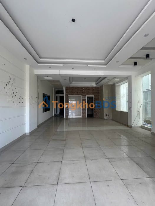 Mặt bằng kinh doanh Nguyễn Chí Thanh, Đà Lạt 110m² - Giá thuê 20 Triệu/Tháng