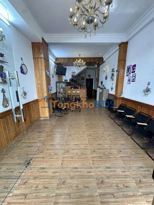 Cho thuê Khách sạn 10 phòng full nội thất, P.4 Đà Lạt - Sẵn sàng kinh doanh