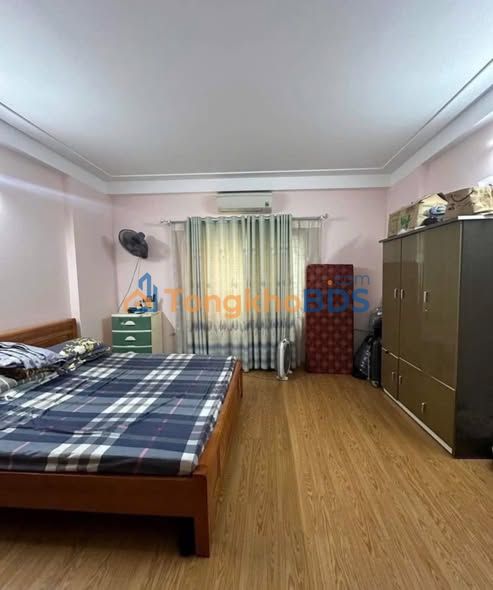 Cho thuê phòng tầng 4 nhà 3 tầng khép kín, Tân Triều - Giá tốt