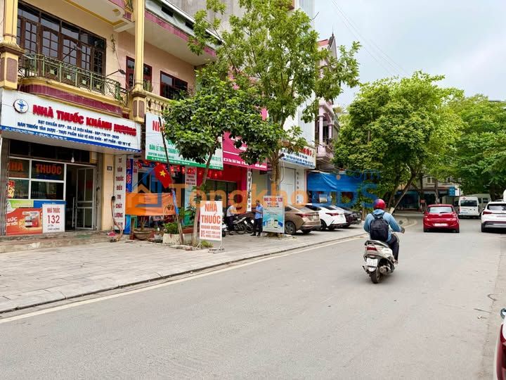 Mặt Tiền Kinh Doanh Đường Tôn Thất Tùng, Vĩnh Yên - 90m²