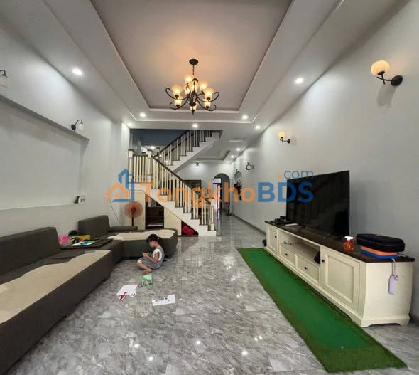 Nhà 1 Trệt 1 Lầu Hưng Thuận, Trảng Bom - 100m² Sổ Hồng Riêng