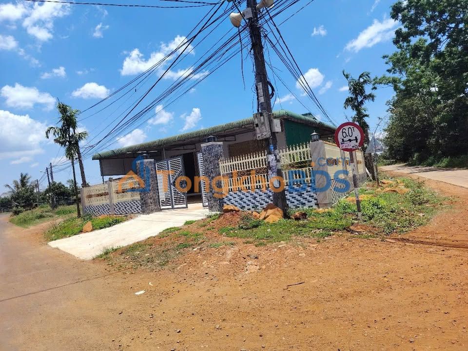 Nhà Mặt Tiền 975m² Ngã 3 Nhân Đạo, Đắk Nông - Giá 2.8 Tỷ