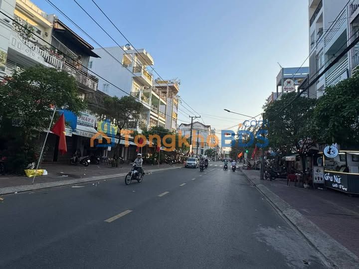 Nhà Mặt Tiền Kinh Doanh Lý Bôn, Cà Mau - 10.2 Tỷ, 3 Lầu Kiên Cố