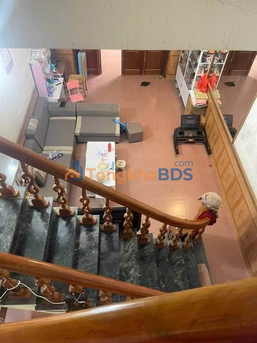 Nhà 2 Tầng 1 Tum Đường Sơn Hà, Hà Giang - 100m² Kinh Doanh Tốt