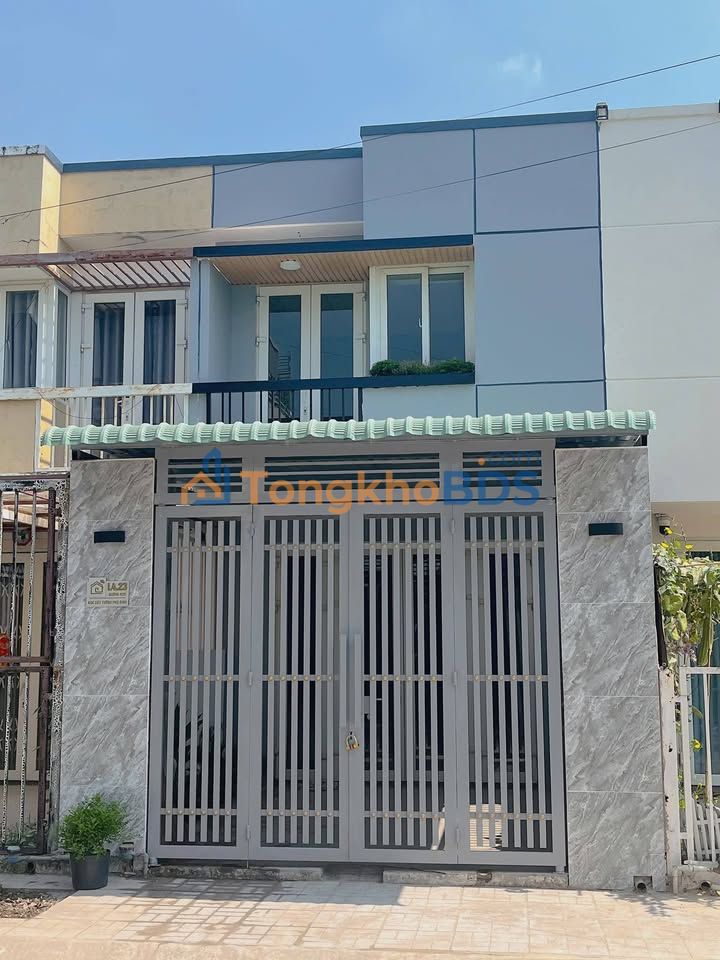 Nhà Phố 65m² Sổ Hồng Riêng, Tặng Full Nội Thất Tại Thủ Dầu Một