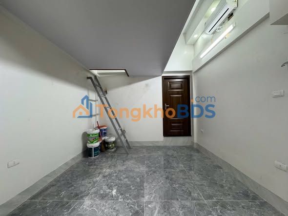 Cho thuê mặt bằng kinh doanh chợ Xanh, Phan Văn Trường, Cầu Giấy - 5.5 triệu/tháng