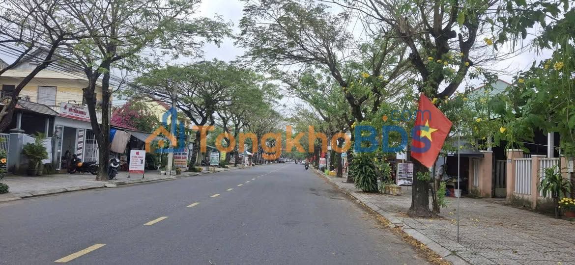 Bán Gấp Biệt Thự Vườn 200m² Mặt Tiền Rộng 8m - Sát Trung Tâm Hội An