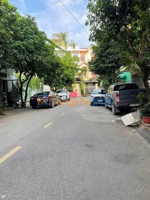 Nhà 3 Tầng Đinh Tiên Hoàng, Phủ Lý - DT 180m², Ngõ Thông, 3.2 Tỷ