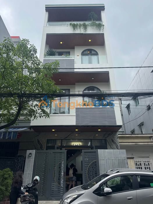 Nhà 4 Tầng Full Nội Thất Mặt Tiền Hòa Cường, Hải Châu - 70m², 5PN, View Pháo Hoa