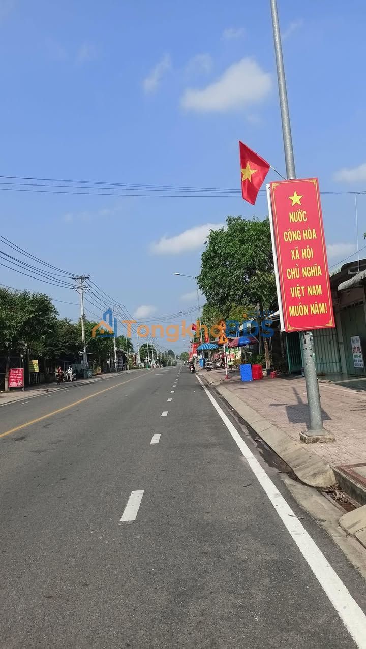 Nhà Mặt Tiền 19/5 Phú Giáo - Kinh Doanh Sầm Uất - 2.95 Tỷ