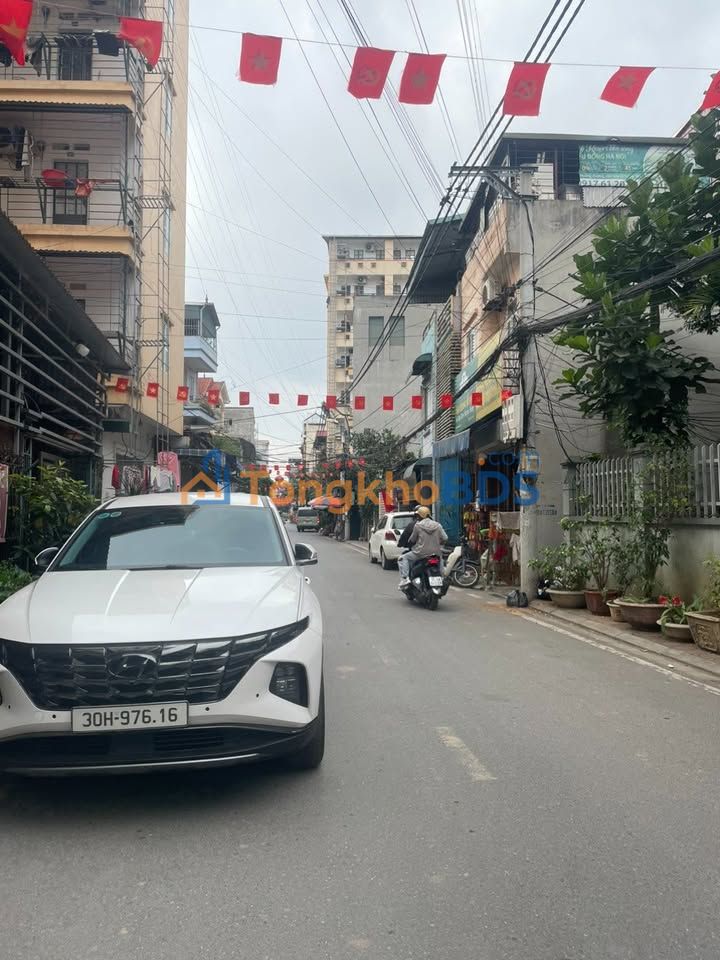 Đất nền Gia Lâm 40m² - Sổ đỏ vuông vắn, gần VinOcean Park