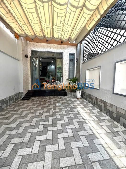 Nhà 2 Lầu Tân Xuân Đồng Xoài - Sổ Hồng Riêng, Full Nội Thất