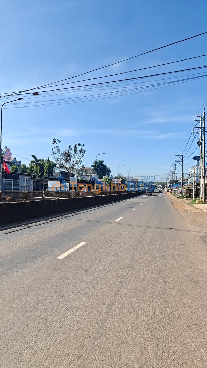 Đất nền 200m² Long Khánh, Đồng Nai - Sổ riêng, 2 mặt tiền nhựa