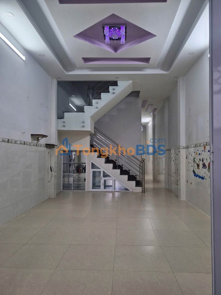 Nhà 3 Tầng Hòn Xện Nha Trang 64m² Giá 4.98 Tỷ - Hoàn Công Sẵn Sàng