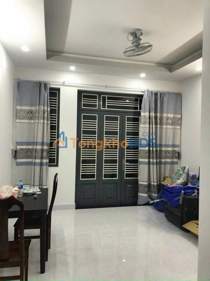 Phòng Trọ Cao Cấp Quận Bình Tân - Sát Bến Xe Miền Tây, 2.8 Triệu/Tháng