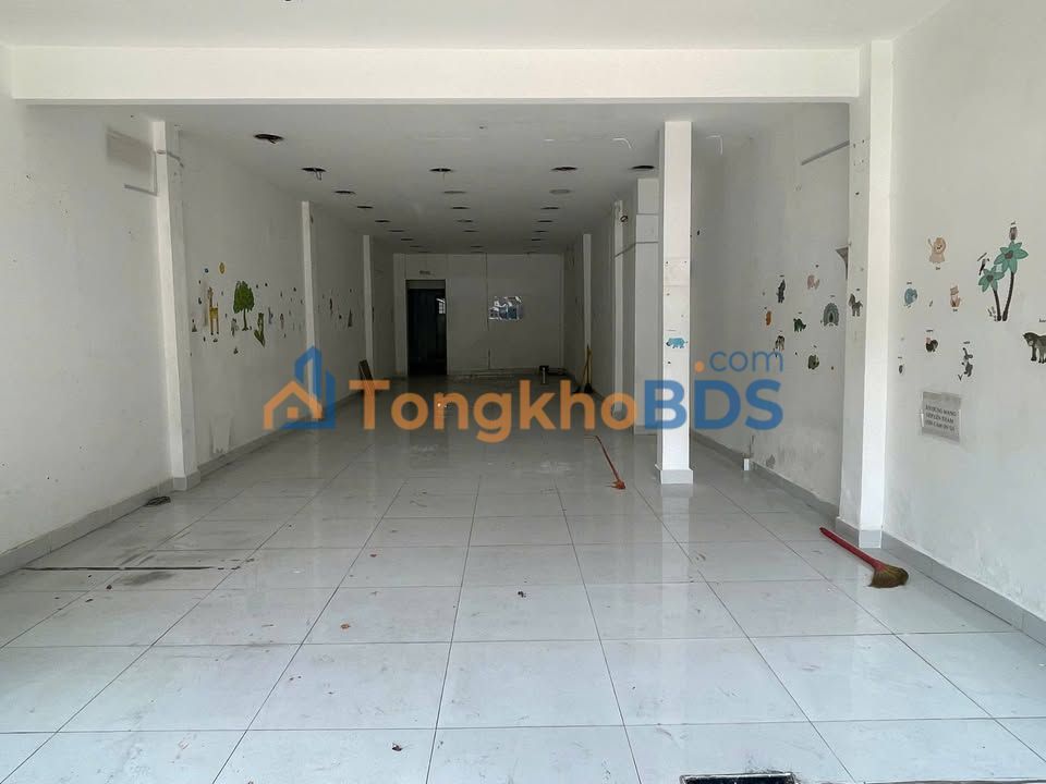Cho thuê mặt bằng/nhà nguyên căn 524m² MT Nguyễn Thị Nhỏ, Tân Bình - Giá 55 Triệu