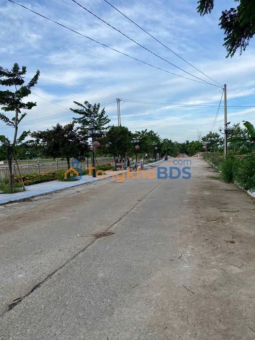 Đất nền Tuy Lai, Mỹ Đức 100m² - Giá 990 triệu, Sổ đỏ chính chủ