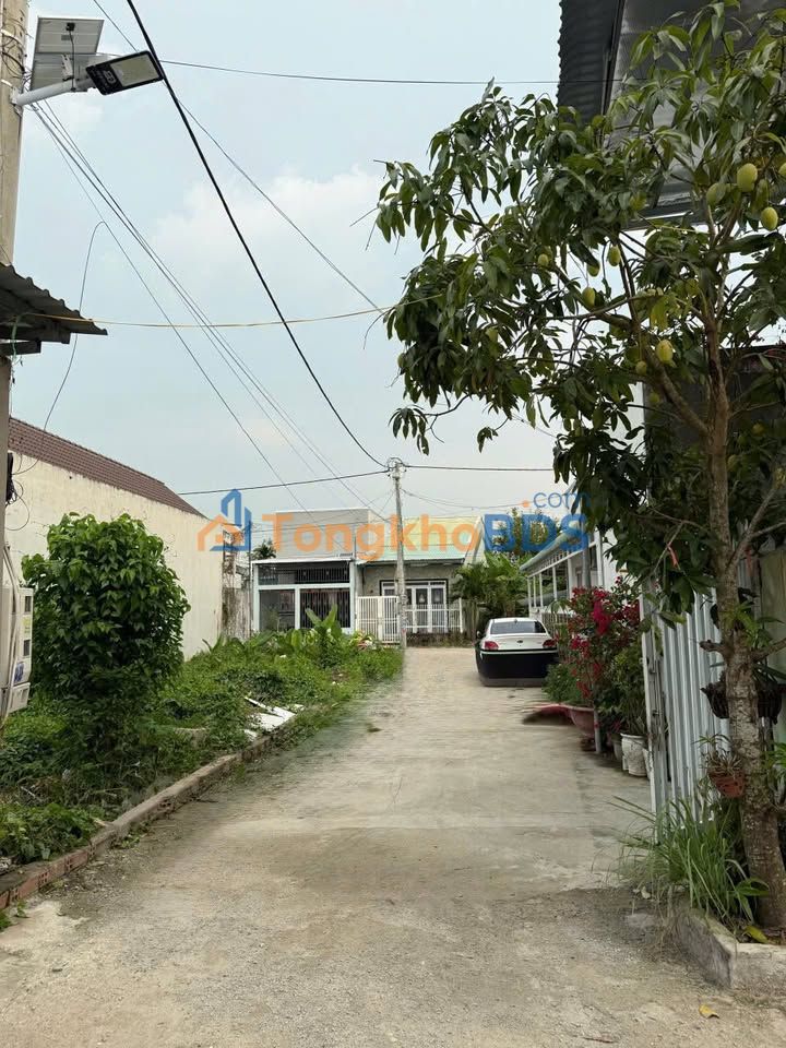 Nhà Rạch Giá 105m² 1.3 tỷ - Ô tô vào tận nhà hẻm 4m