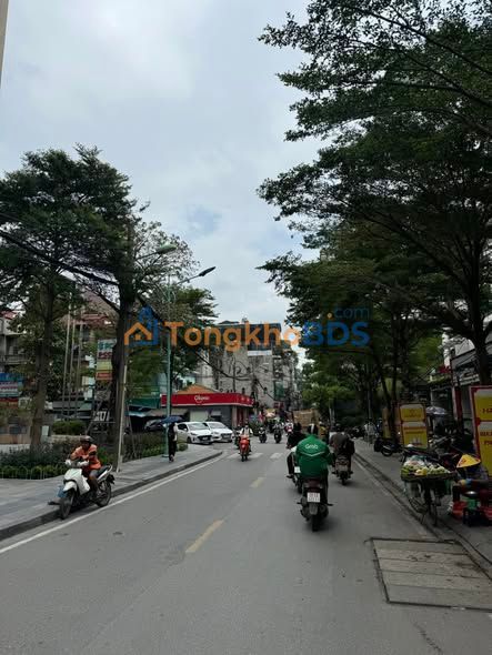 Nhà Triều Khúc 30m² - Ngõ Rộng Ô Tô Đỗ Cửa - Sổ Đỏ Chính Chủ