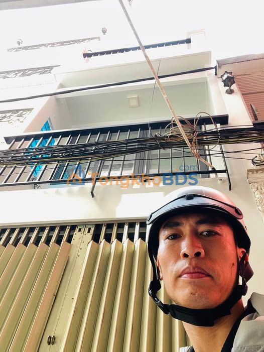 Nhà 74m² 3 Tầng 2 Mặt Hẻm Thông Bình Thạnh - Giá 8.2 Tỷ