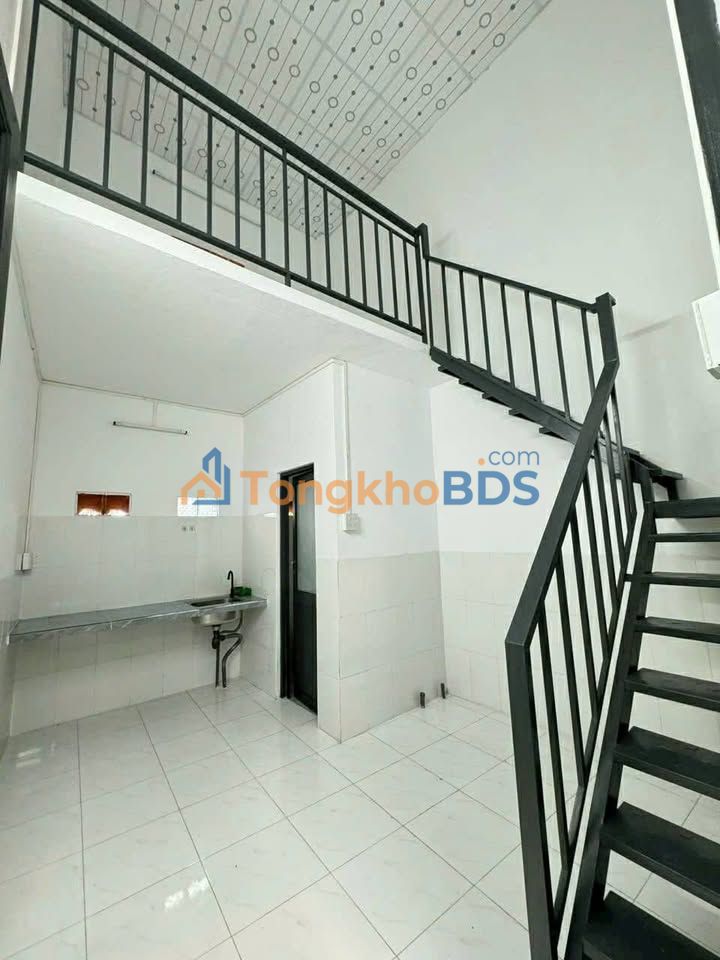 Phòng Trọ Gác Lửng Trần Hoàng Na, Ninh Kiều - 25m² Giá 2.2 Triệu/Tháng