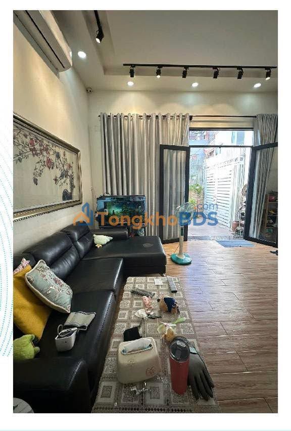 Nhà 3 Tầng Tô Ngọc Vân, Thủ Đức - DT 90m², Hơn 5 Tỷ