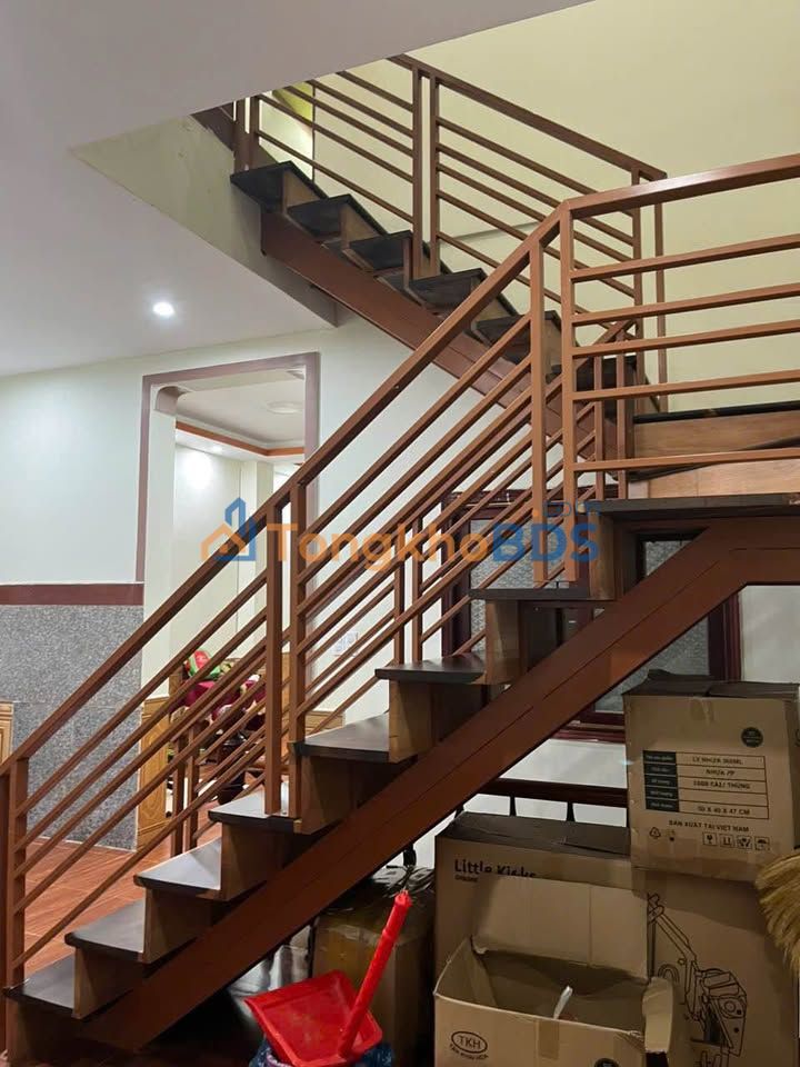 Nhà Mặt Tiền Nguyễn Chi Thanh, Bảo Lộc - Kinh Doanh Đa Ngành, 232m², 6.2 Tỷ